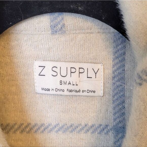 Z Supply Women's Cream And Blue Plaid Thick Eyelash Shacket Size S - Picture 3 of 8
